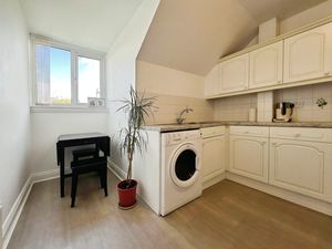 Photo 6- click for photo gallery